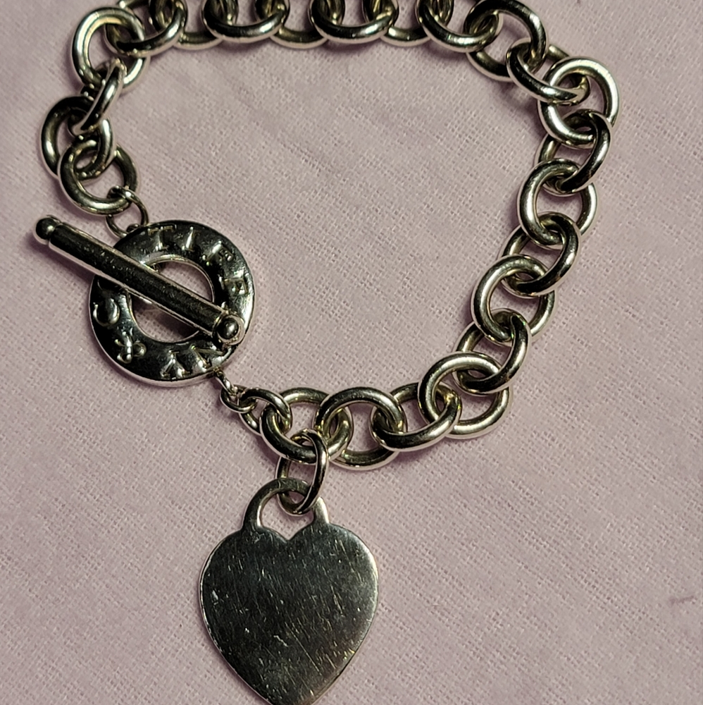 Tiffany & Co heart toggle bracelet